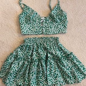 Princess Polly green floral set! Cropped tank top with mini skirt!